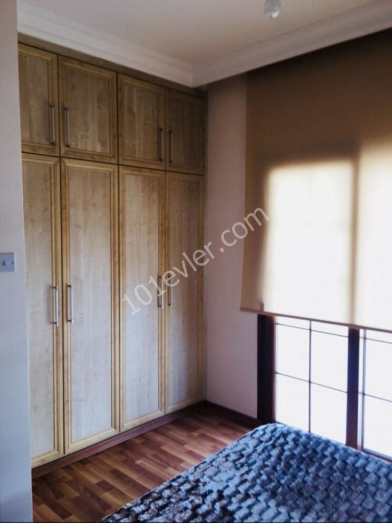 3 + 1 PENTHOUSE ZU VERKAUFEN IN DER OBEREN KYRENIA - ALTER PREIS LLOGARA 145,000 (0533 820 2055) ** 