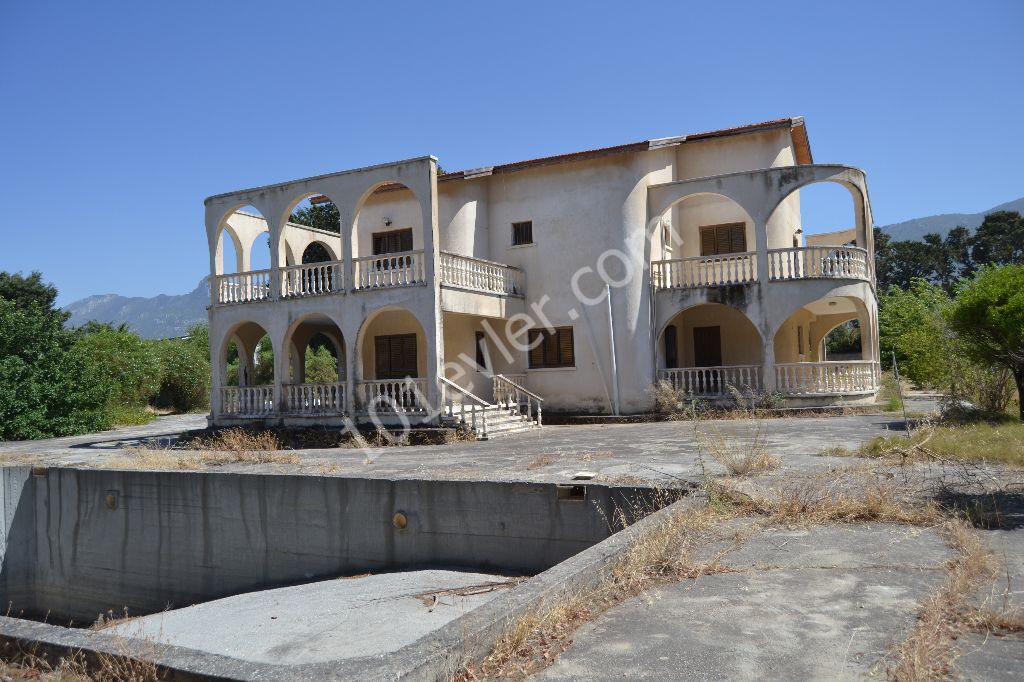 3.5 ACRES OF TURKISH KOCHANLI LAND - INVESTMENT OPPORTUNITY - AS WELL AS THE CRATOS HOTEL (Narchin 0533 820 2055) ** 