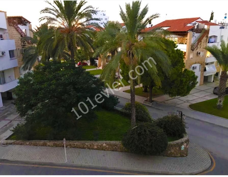 PENTHOUSE WITH ADDITIONAL STUDIO APARTMENT ABOVE - CENTRAL KYRENIA