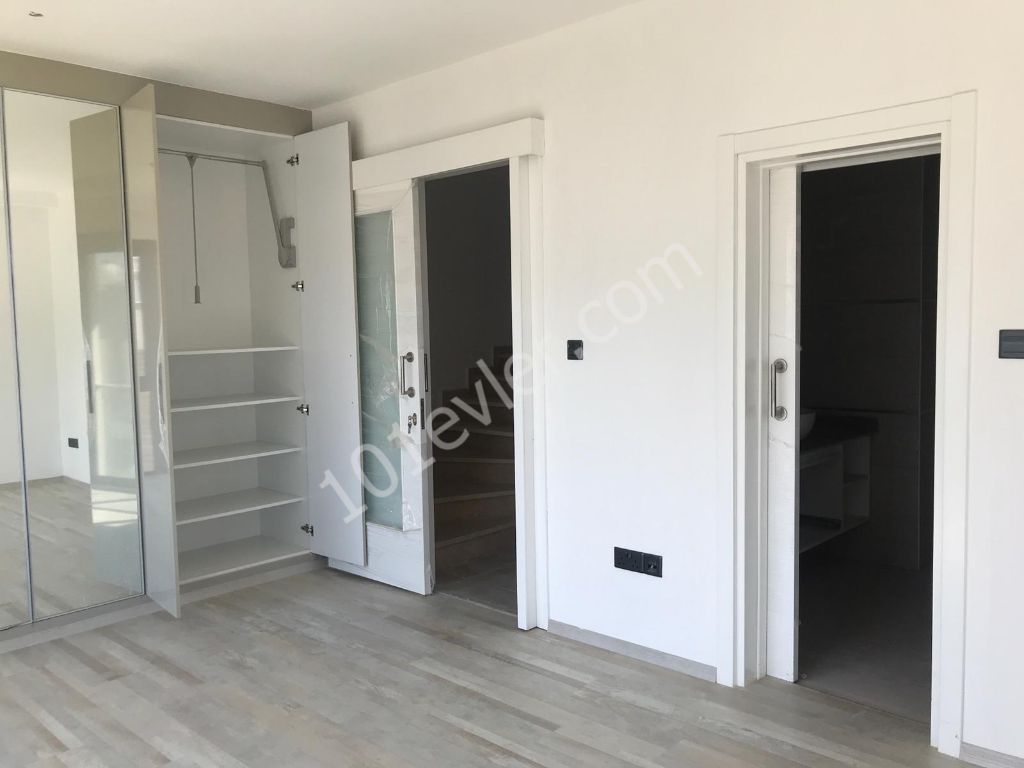 LUXURY TRIPLEX THREE BEDROOM DETACHED-HOUSES IN KARAOĞLANOĞLU