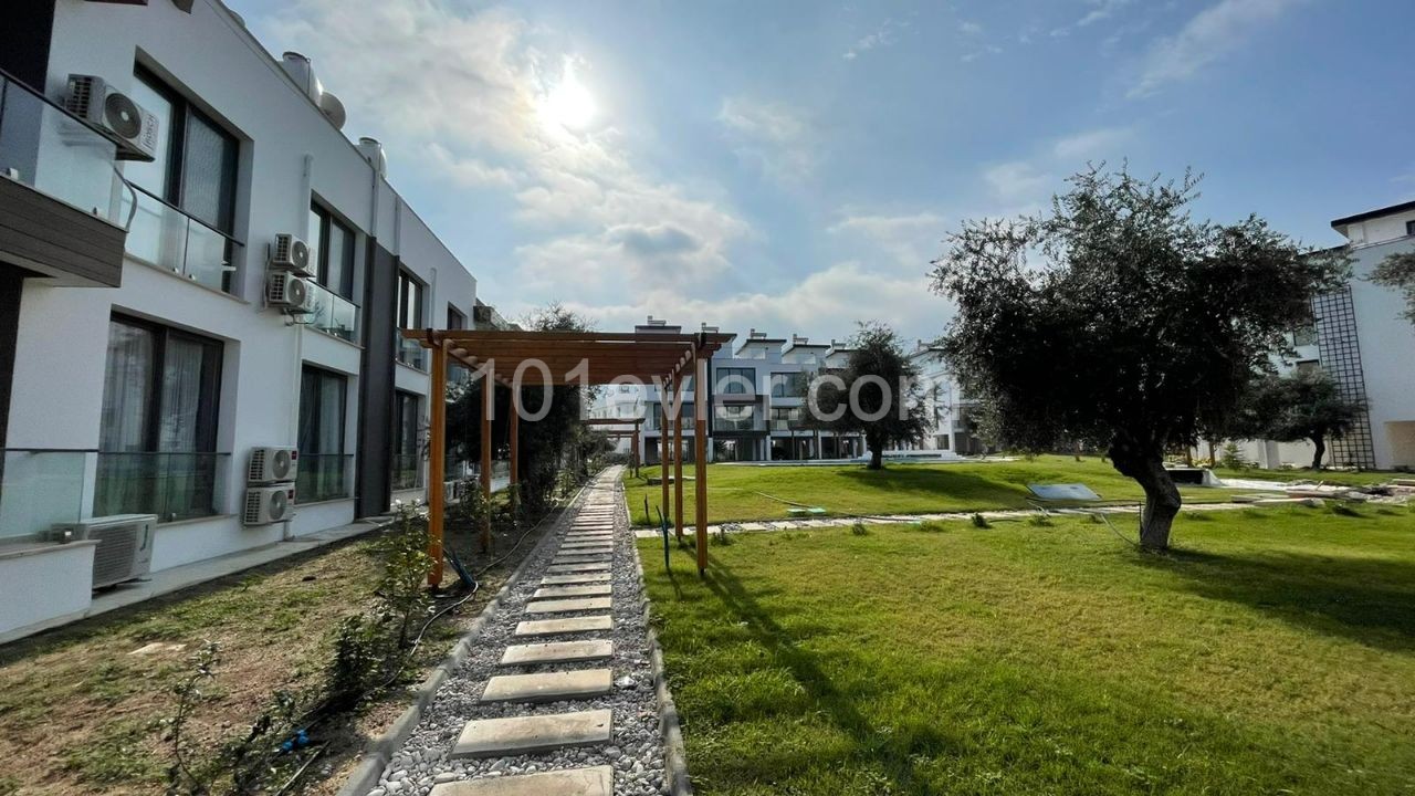 LUXURY TRIPLEX THREE BEDROOM DETACHED-HOUSES IN KARAOĞLANOĞLU