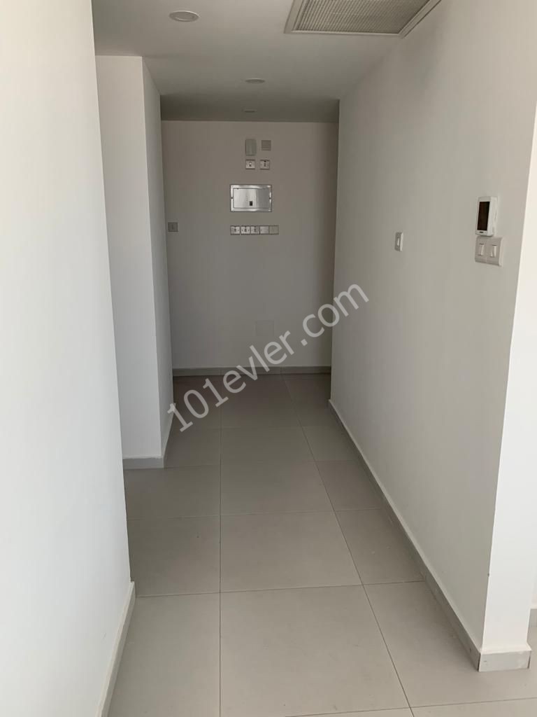 Flat To Rent in Girne Merkez, Kyrenia