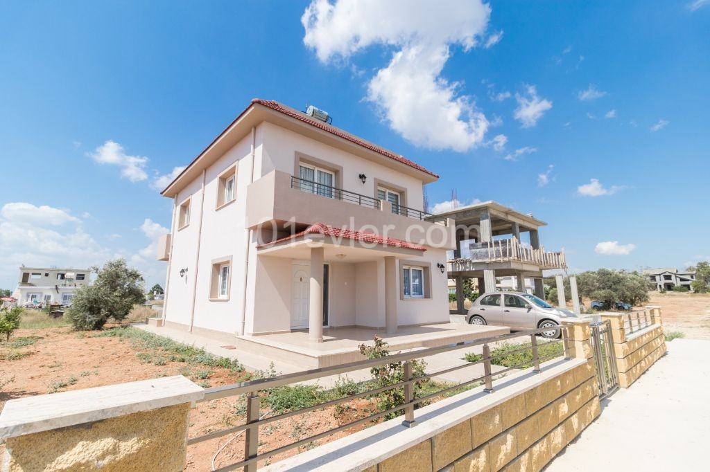 THREE BEDROOM VILLAS - İSKELE LONG BEACH