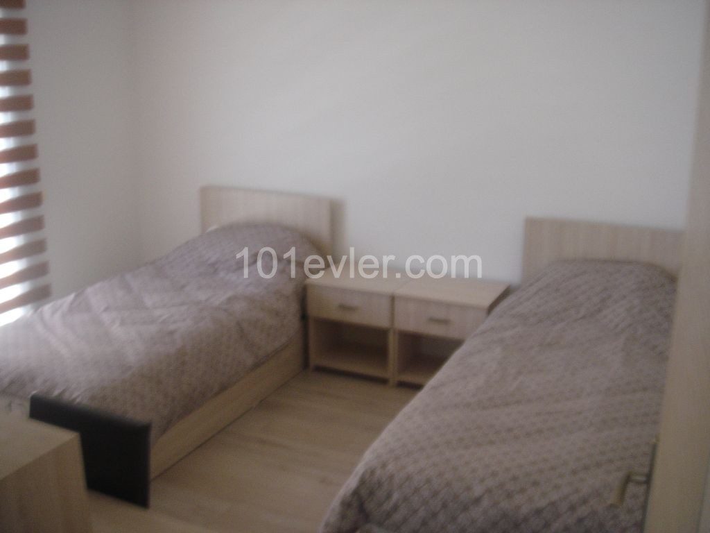 Girne Merkezde Full Eşyalı aidat dahil Kiralık 1+1  Daireler 