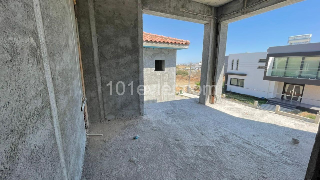 LUXURIOUS THREE BEDROOM DETACHED HOUSES-TURKISH TITLE