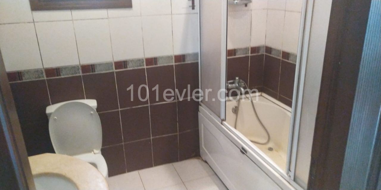 Flat To Rent in Yukarı Girne, Kyrenia