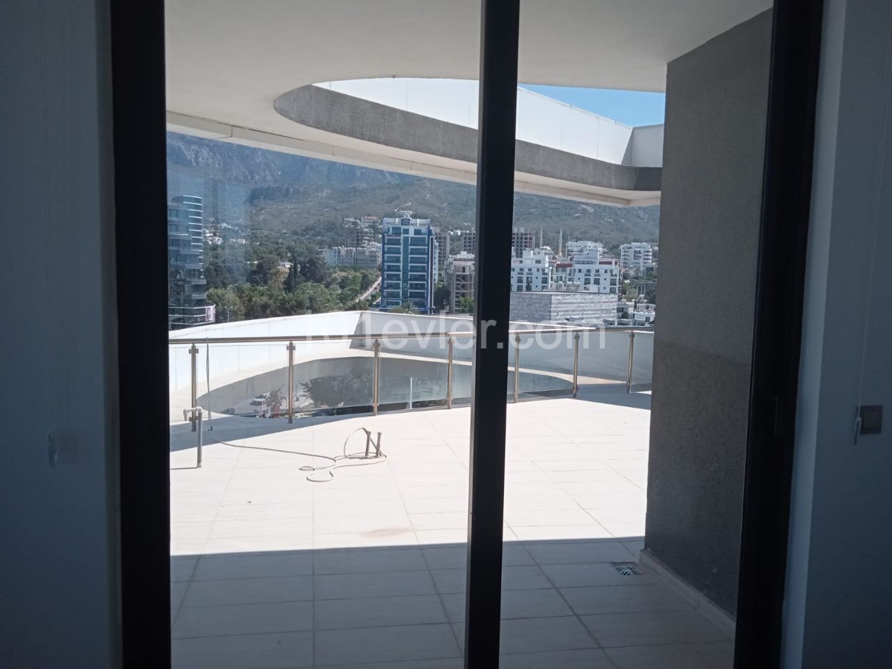 Penthouse To Rent in Girne Merkez, Kyrenia