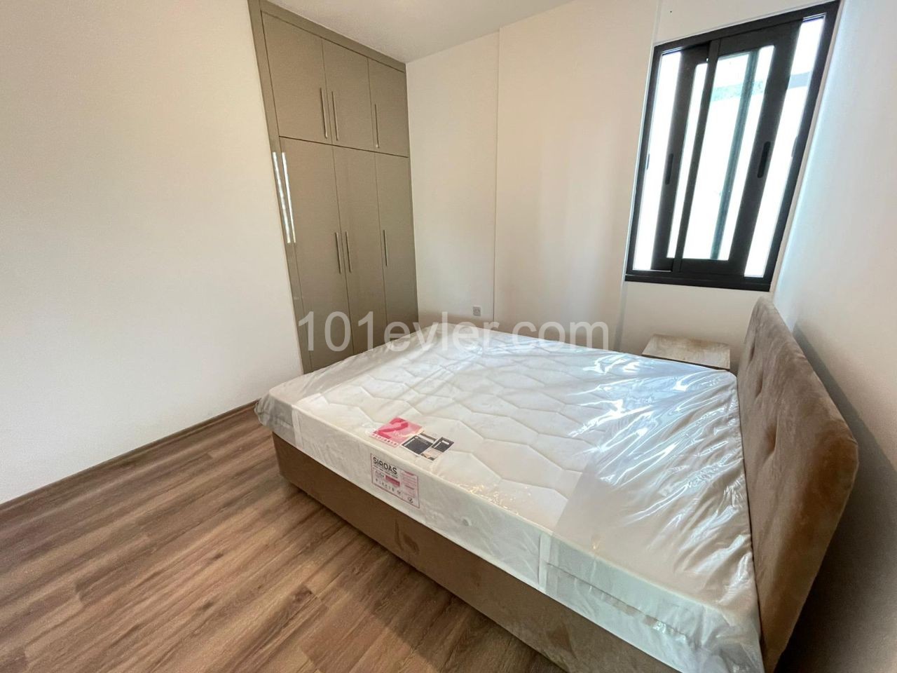 Flat To Rent in Girne Merkez, Kyrenia