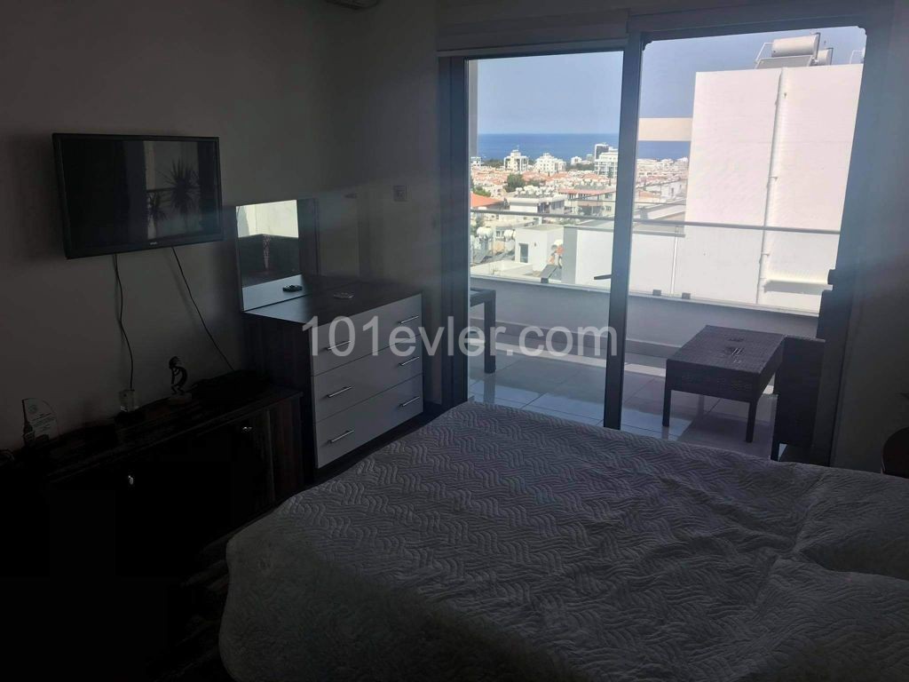 Lüks Üç Yatak Odalı Penthouse