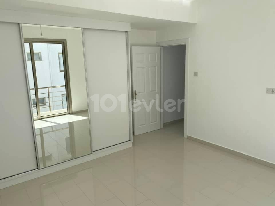 Flat For Sale in Güzelyurt Merkez, Guzelyurt