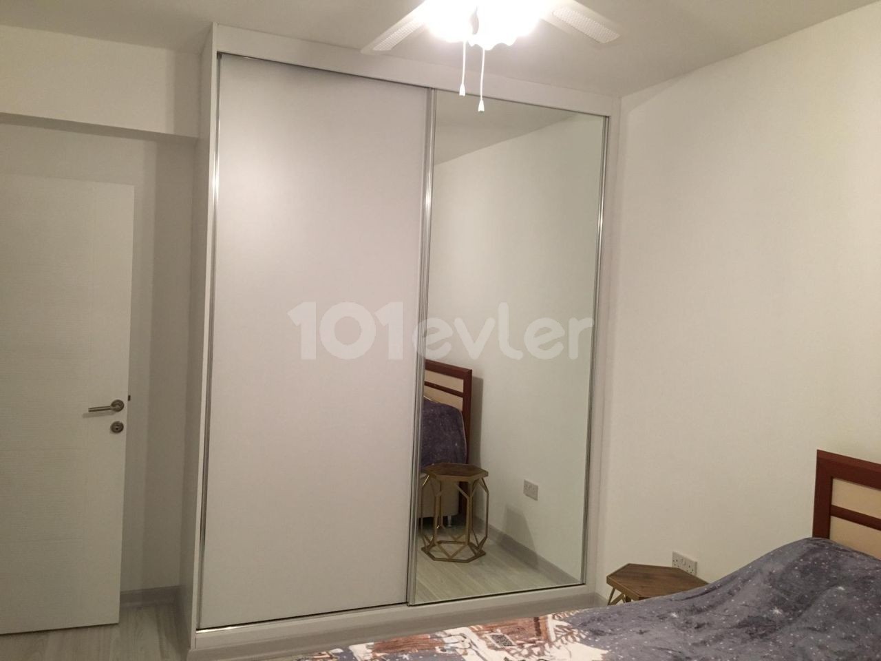 2+1 Wohnung Zu vermieten hinter Kyrenia Gloria Jeans ** 