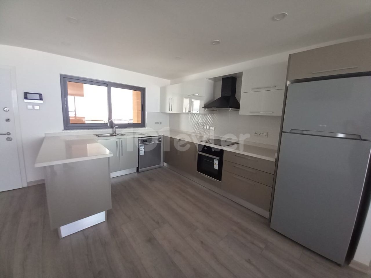 Residence For Sale in Yukarı Girne, Kyrenia