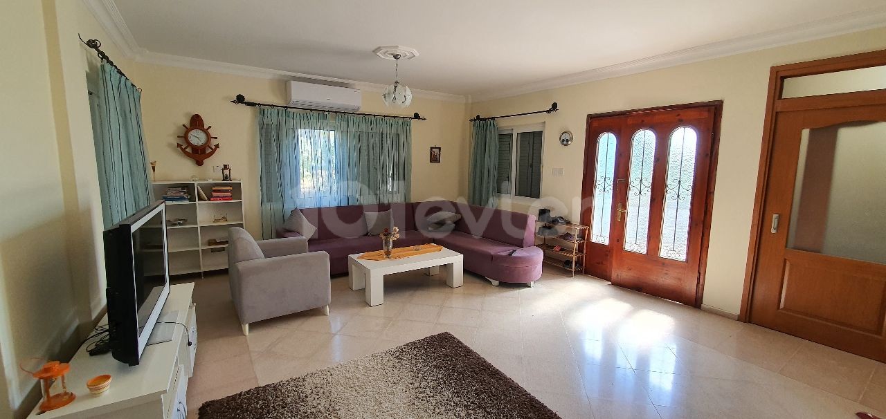 4+1 Villa for Rent in Çatalköy