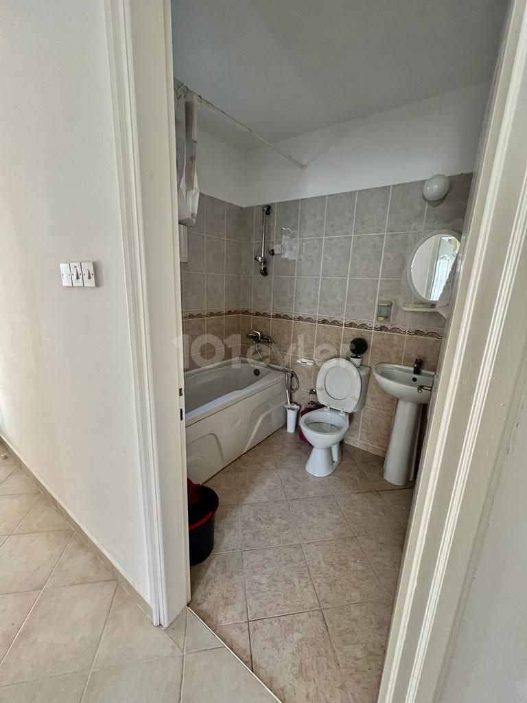 Flat To Rent in Girne Merkez, Kyrenia