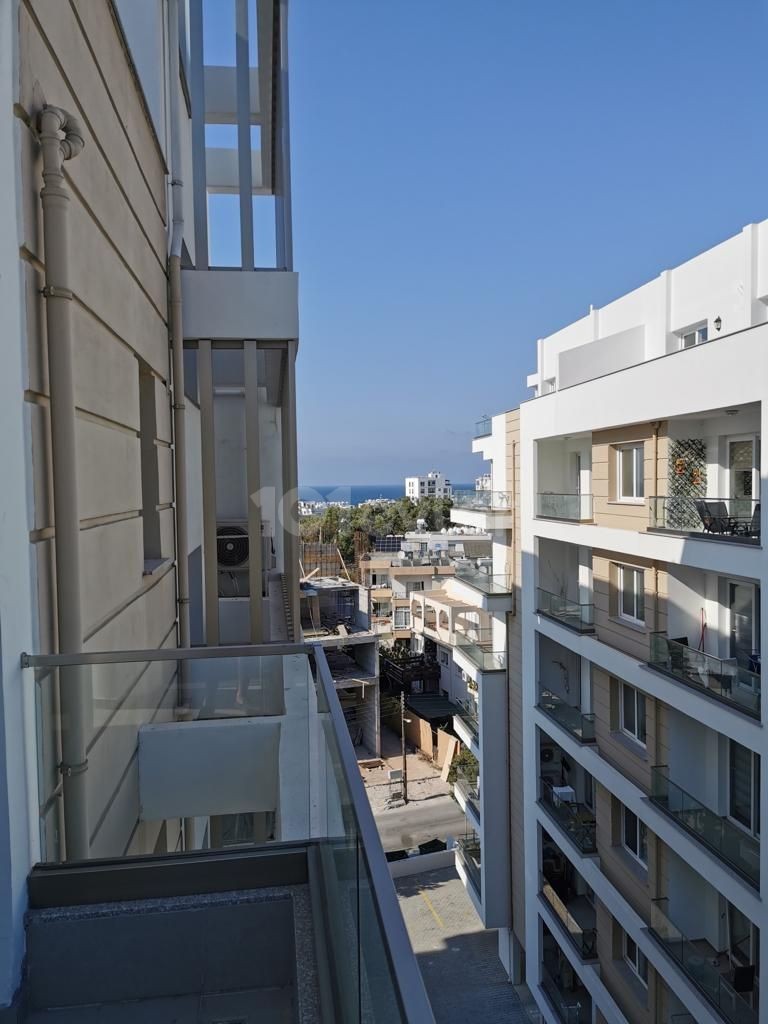 Girne Merkezde Satılık 1+1 Eşyalı Daire