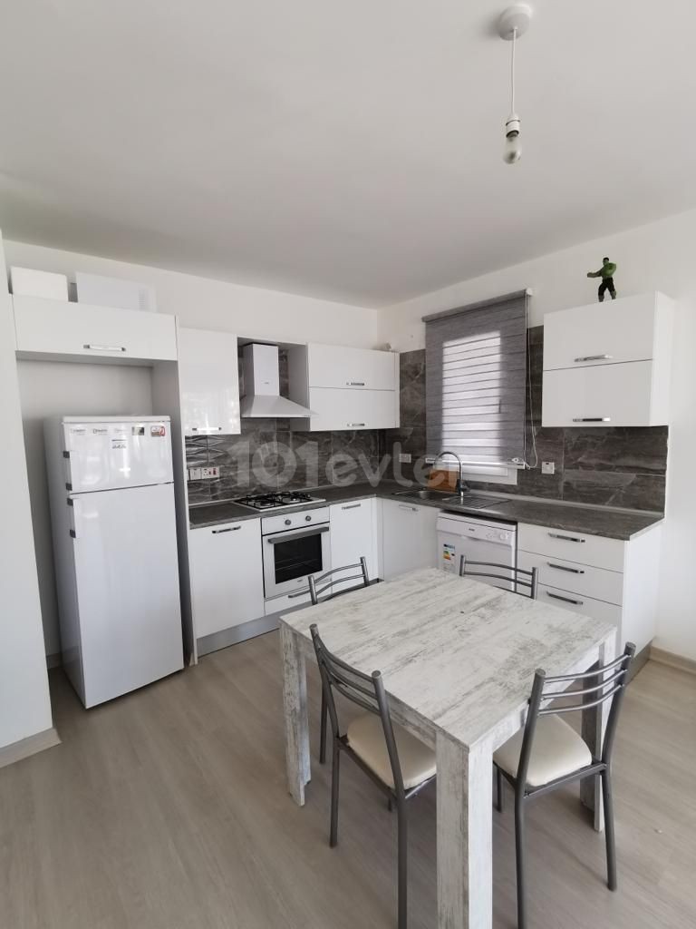 Girne Merkezde Satılık 1+1 Eşyalı Daire