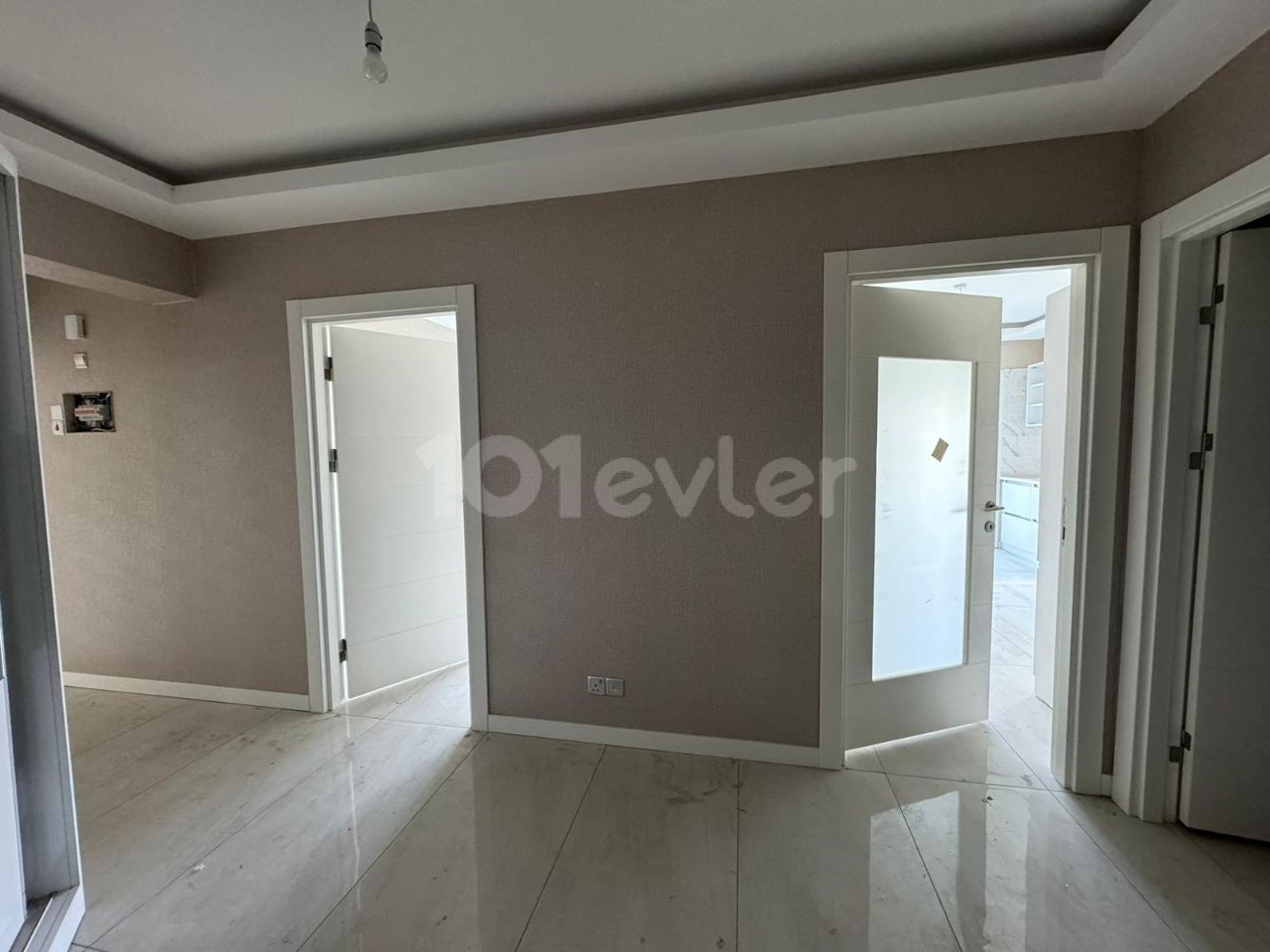 2+1 Unfurnished Flat for Rent in Kyrenia Center