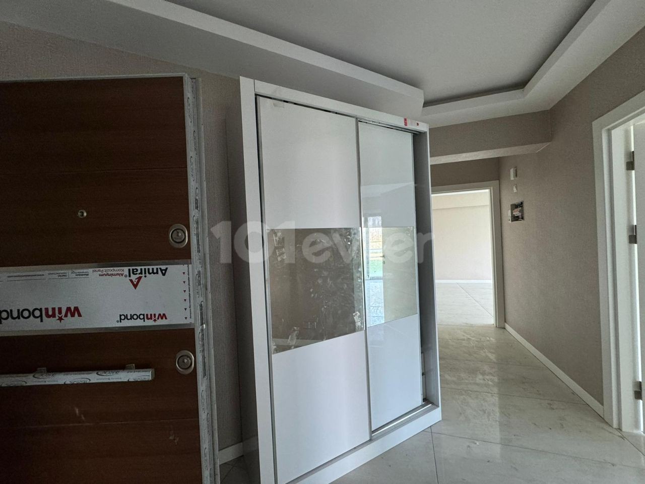 2+1 Unfurnished Flat for Rent in Kyrenia Center