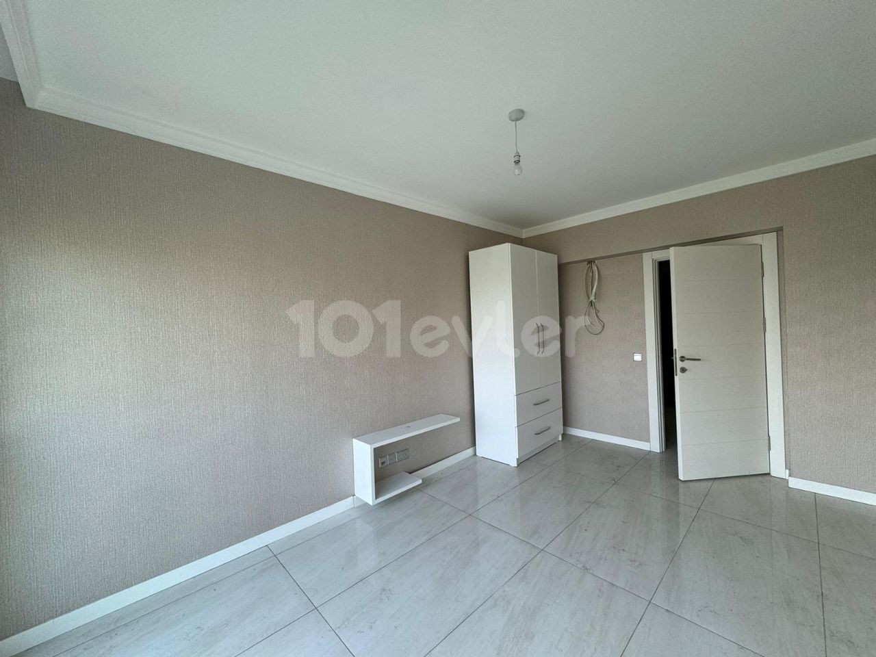 2+1 Unfurnished Flat for Rent in Kyrenia Center