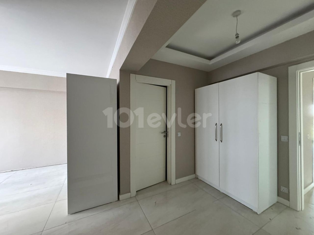 2+1 Unfurnished Flat for Rent in Kyrenia Center