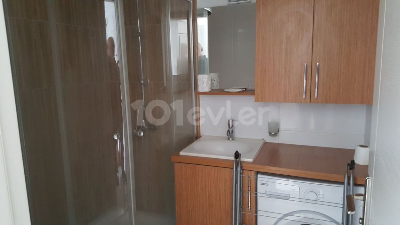 Girne Merkezde Kiralık 1+1 Eşyalı Daire  