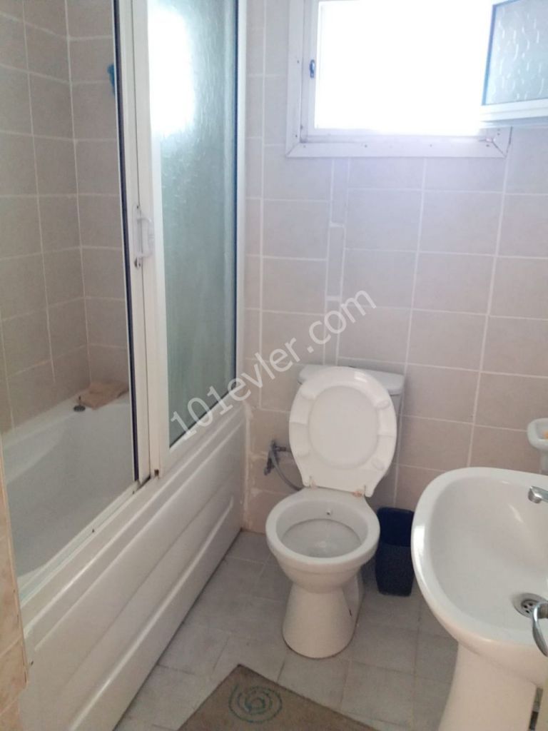 Yenikent'de full eşyalı kiralık 3+1 daire 2.350 TL