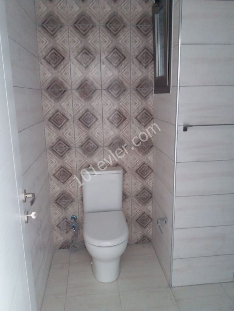 Flat For Sale in Küçük Kaymaklı, Nicosia