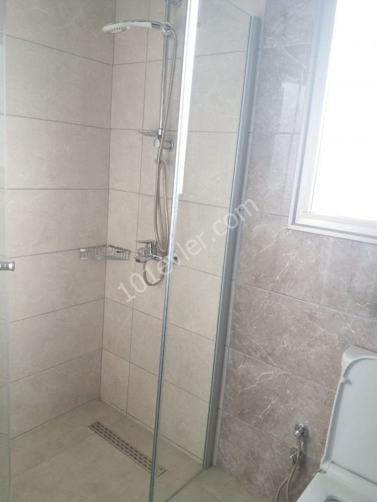 Penthouse For Sale in Küçük Kaymaklı, Nicosia