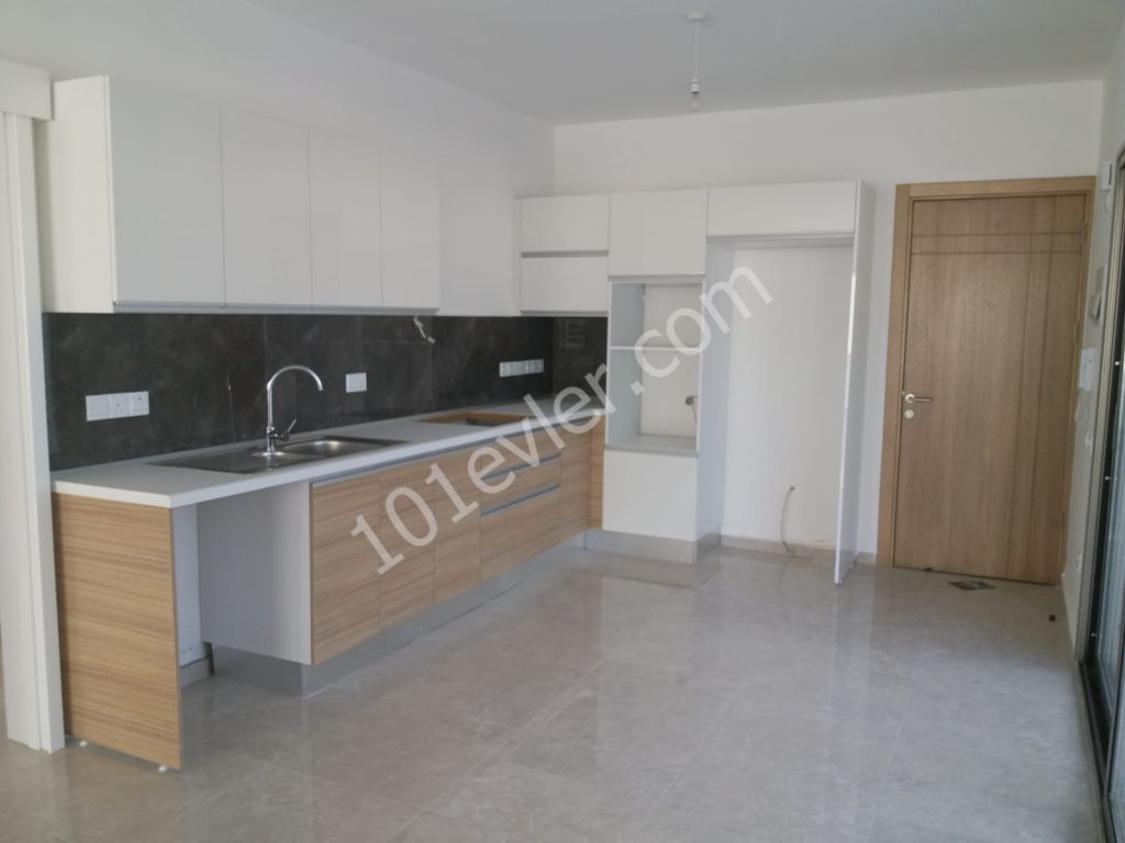 Penthouse For Sale in Küçük Kaymaklı, Nicosia