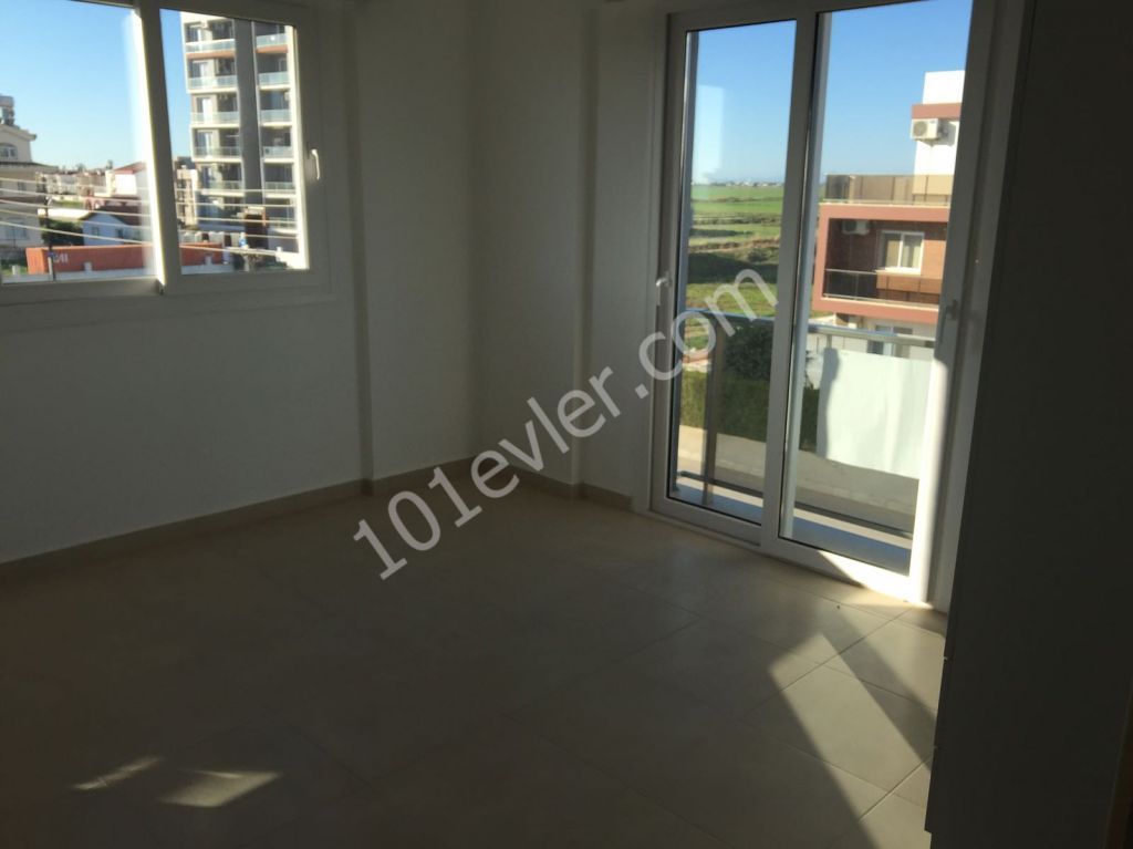 Flat For Sale in Long Beach, Iskele