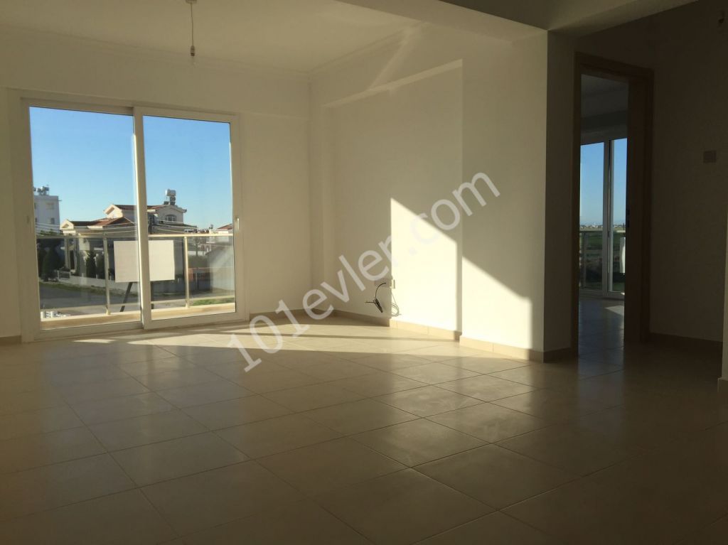 Flat For Sale in Long Beach, Iskele