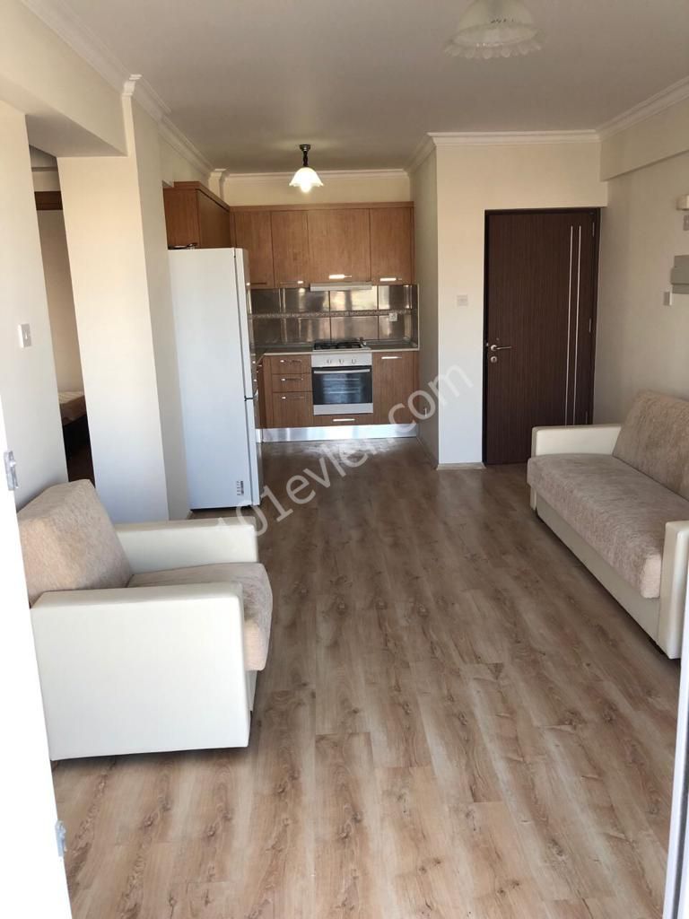 Long Beach'de denize 5dk mesafede, 2+1 satılık eşyalı daire 