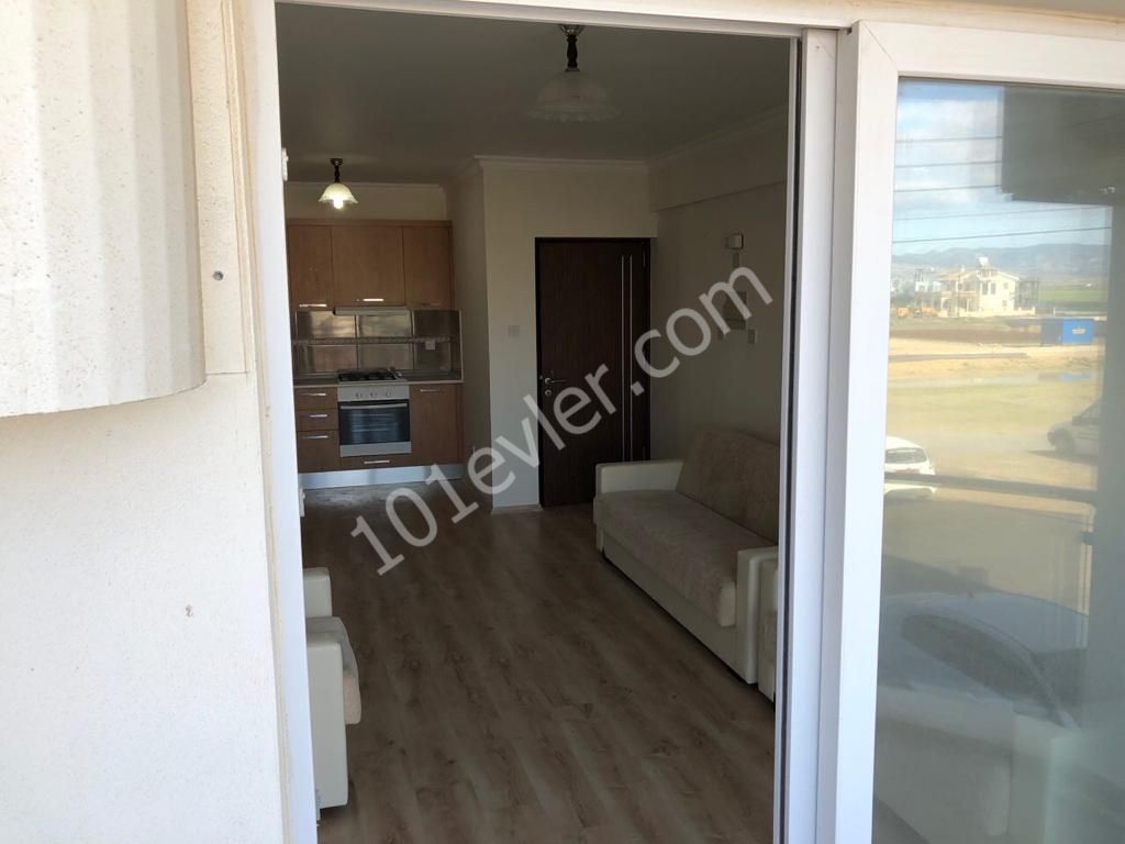 Long Beach'de denize 5dk mesafede, 2+1 satılık eşyalı daire 