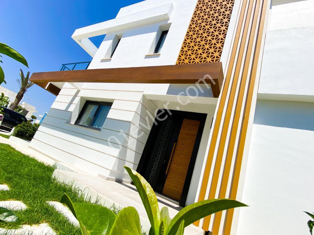 THE LAST 1!! A super luxury twin villa in the Salamis region. ** 