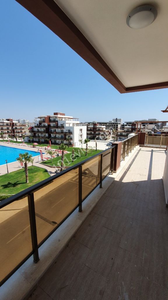 Geniş teraslı 1+1 penthouse