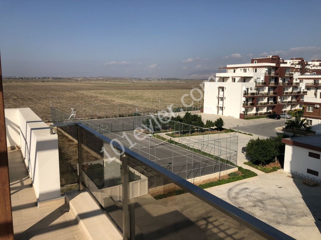 HAVUZ karşısı penthouse daire