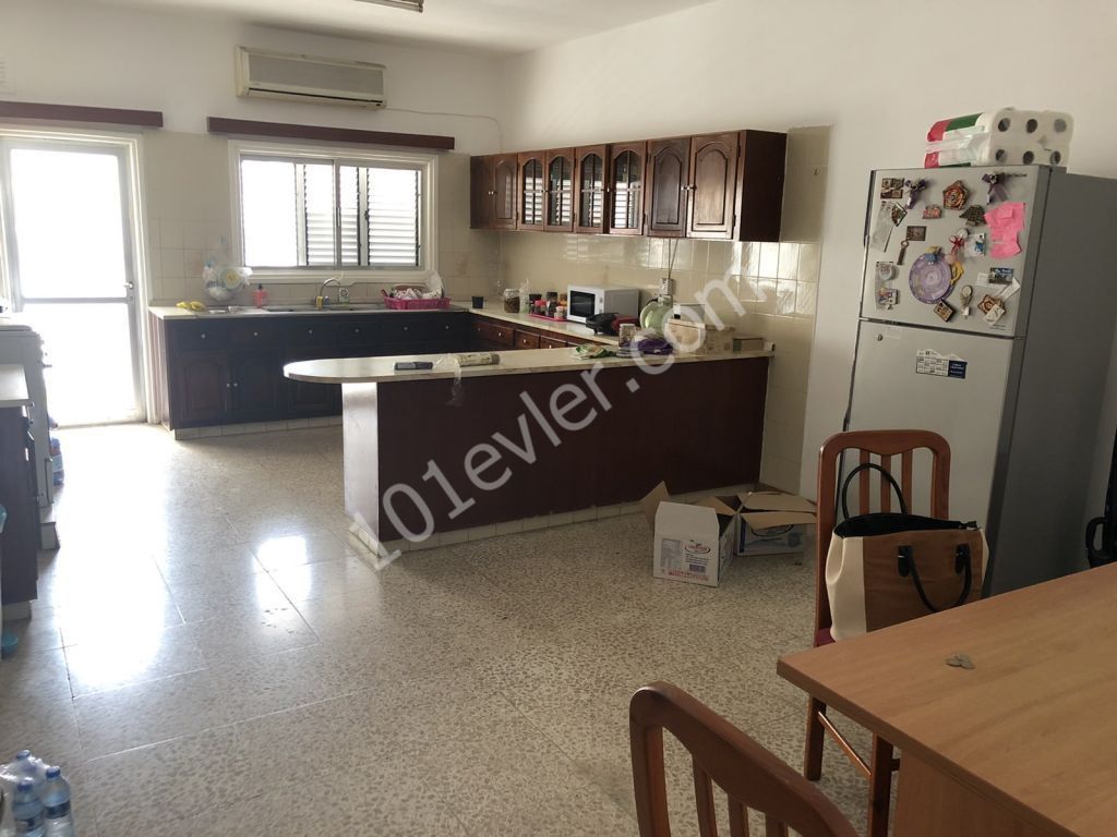 Complete Building For Sale in Mağusa Merkez, Famagusta