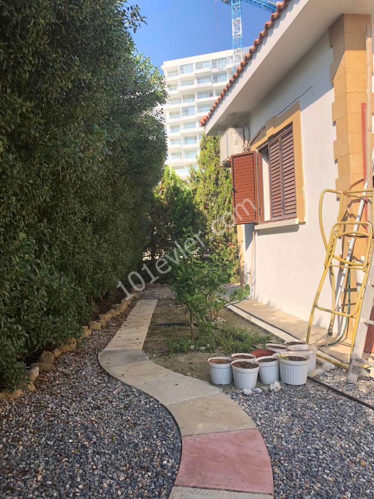 Detached House For Sale in Boğaz, Iskele