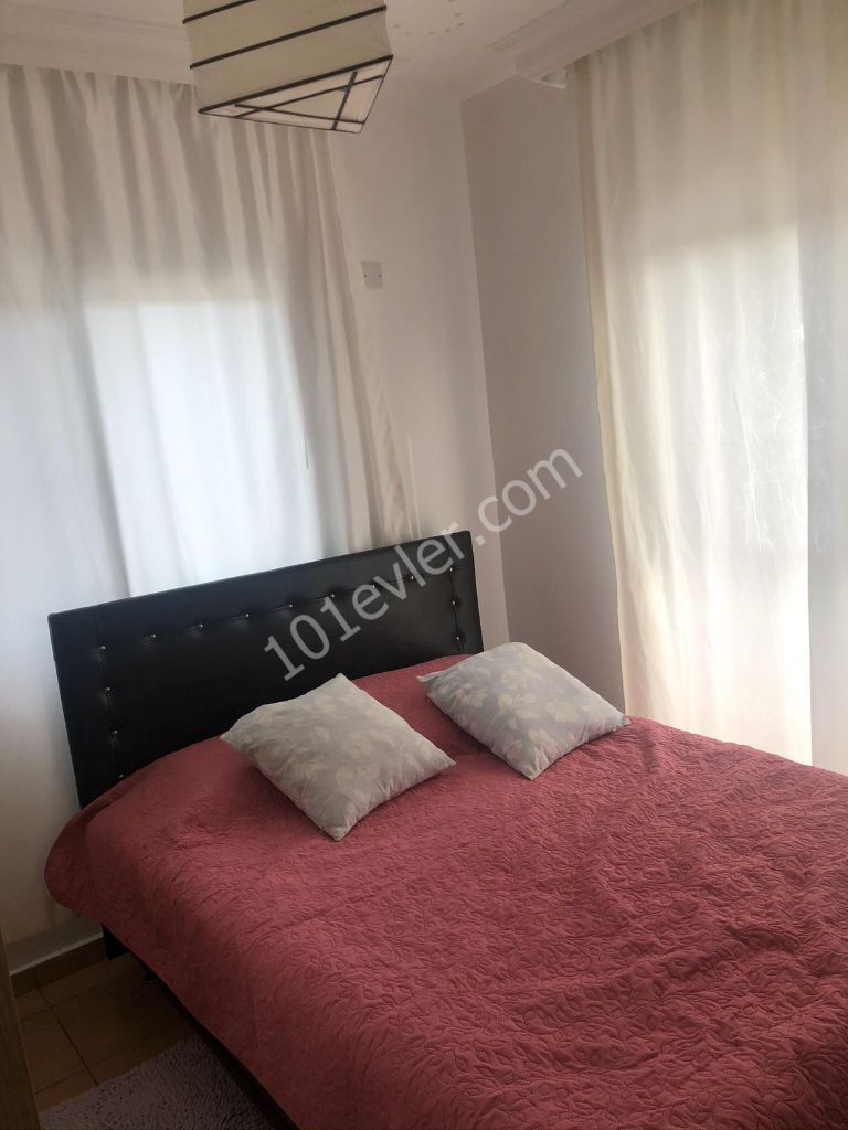 Mağusa / Salamis yolu üzerinde, full eşyalı satılık 2+1 daire