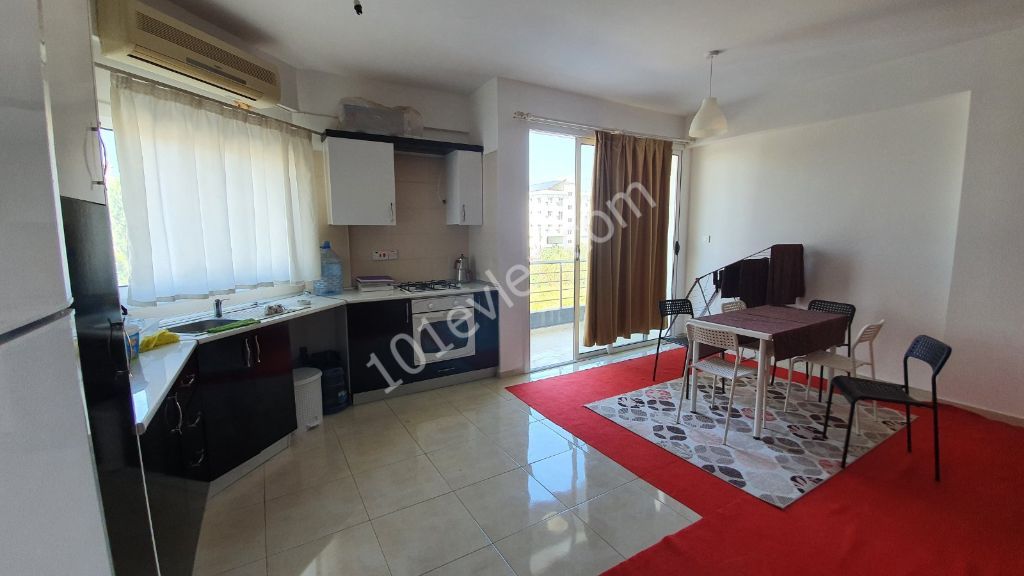 A spacious 2-bedroom apartment with a Turkish cob in the Karakol district. ** 