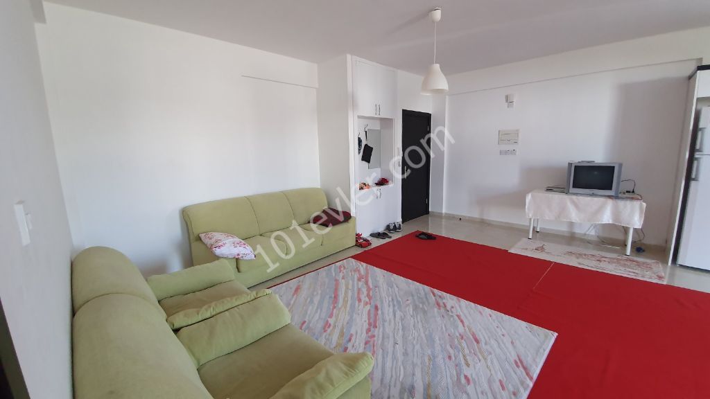 A spacious 2-bedroom apartment with a Turkish cob in the Karakol district. ** 