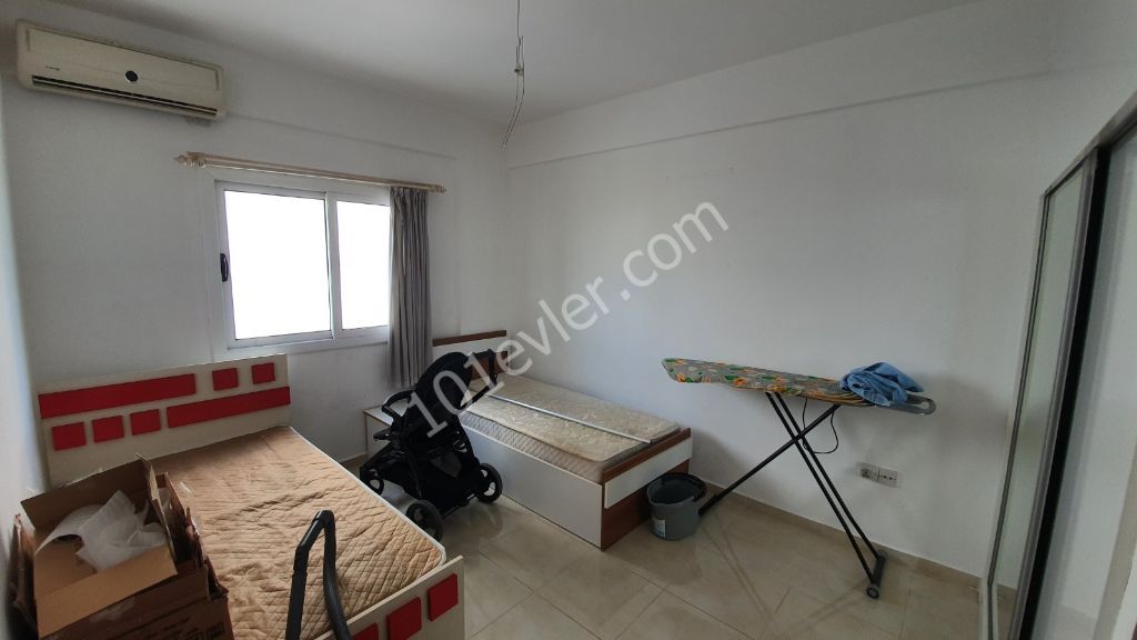 A spacious 2-bedroom apartment with a Turkish cob in the Karakol district. ** 