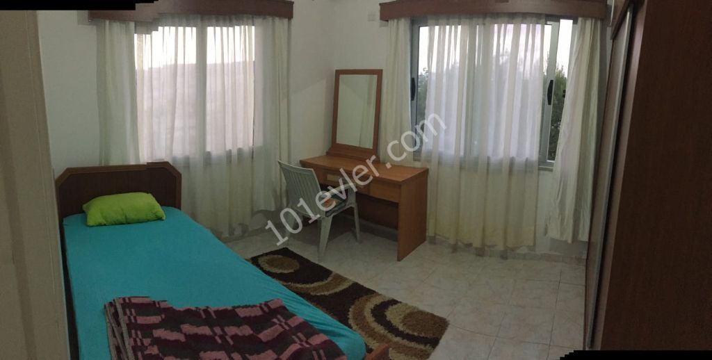 2 Bedroom apartment for sale in Emu campus. THE DETACHED COB !! ** 