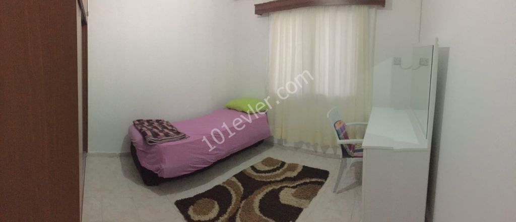 2 Bedroom apartment for sale in Emu campus. THE DETACHED COB !! ** 