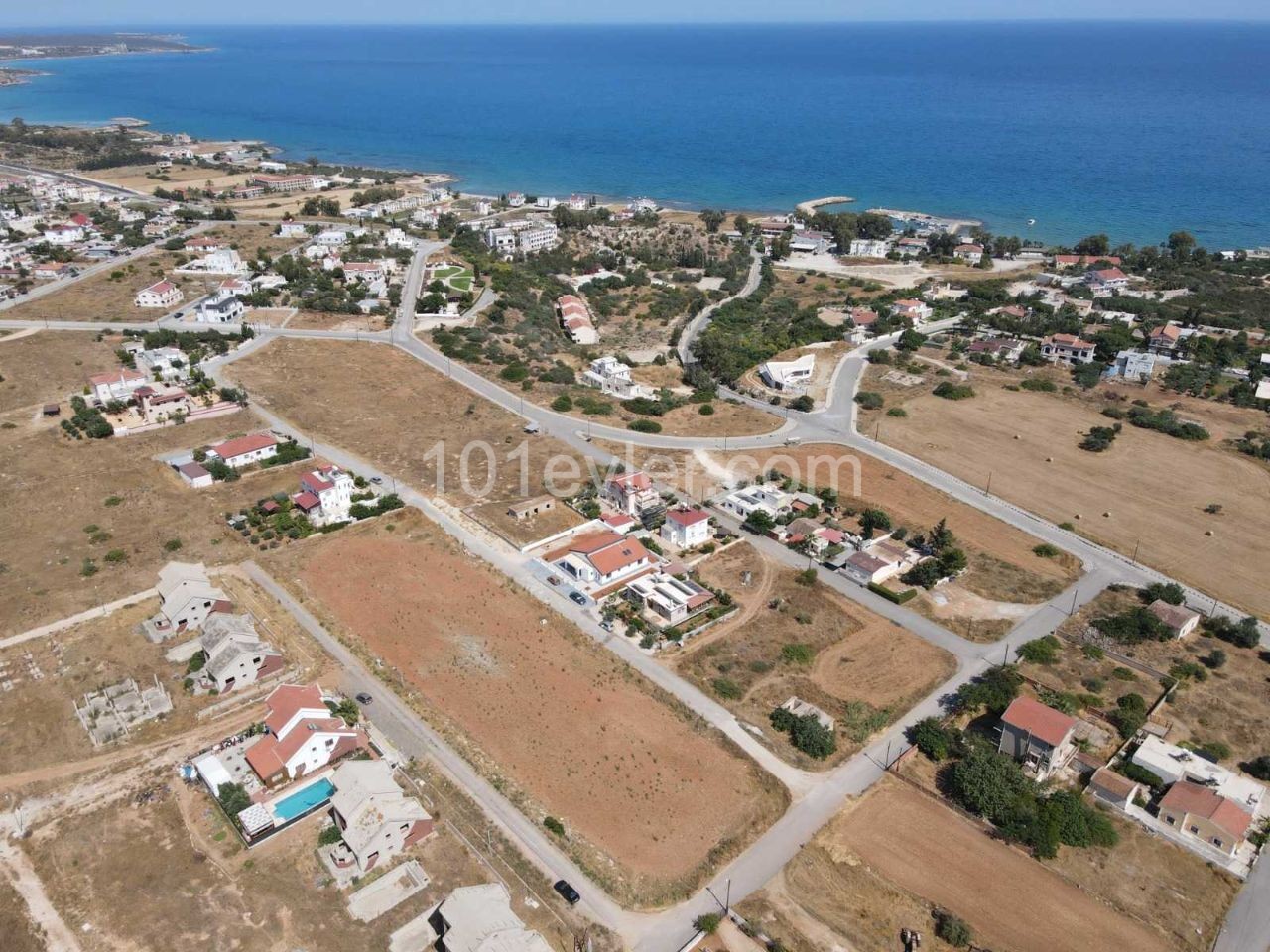 Residential Zoned Plot For Sale in Boğaztepe - Monarga, Iskele