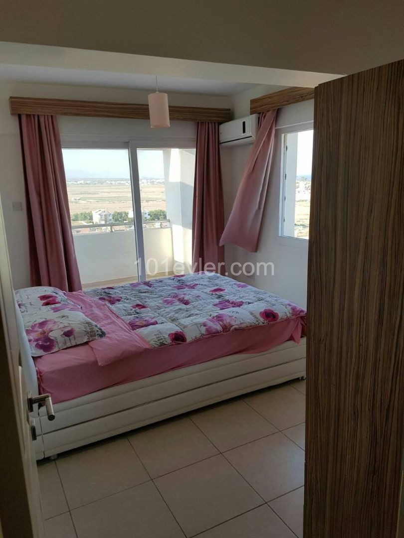 9. On the floor - with PANORAMIC sea views, furnished, taxes paid. ** 