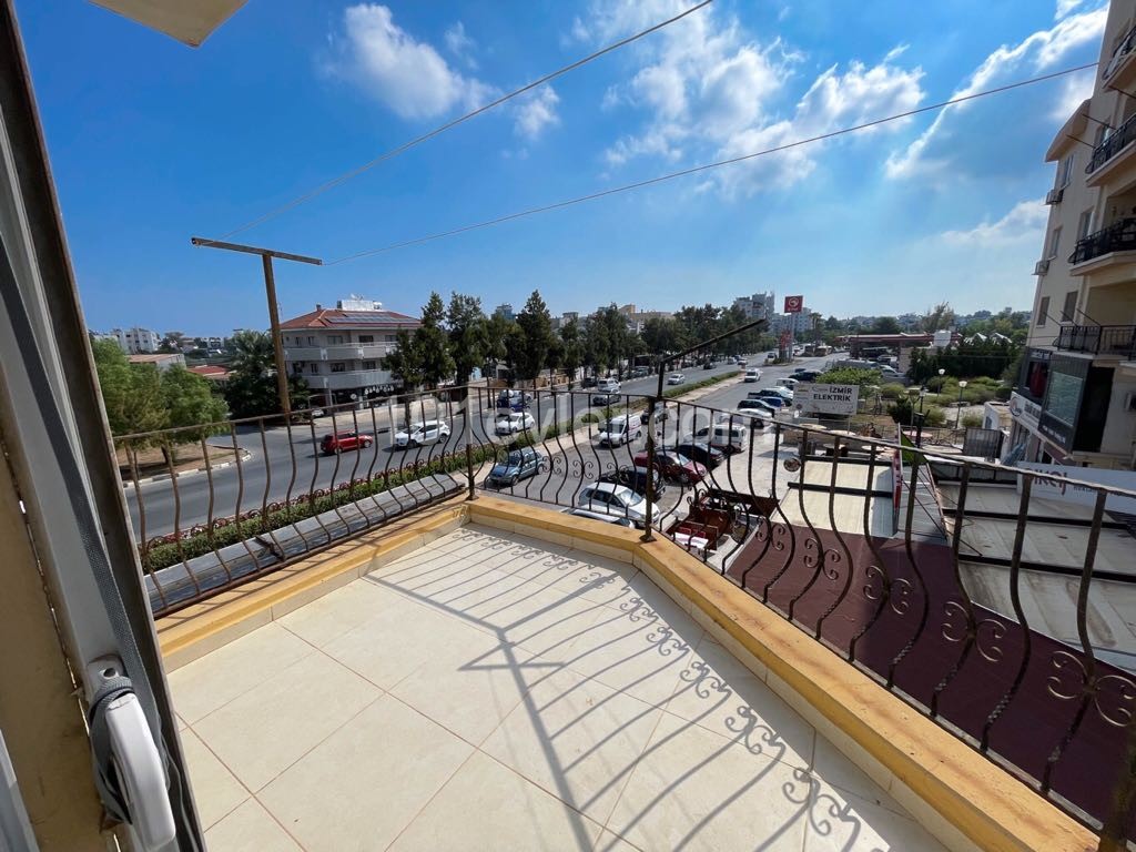 3+1 flat for sale in a perfect location in Famagusta! ** 