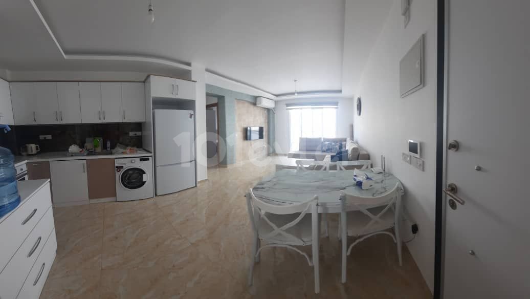 Zentral de Türkische kokanli, neu möbliert-2 + 1 Wohnung ** 