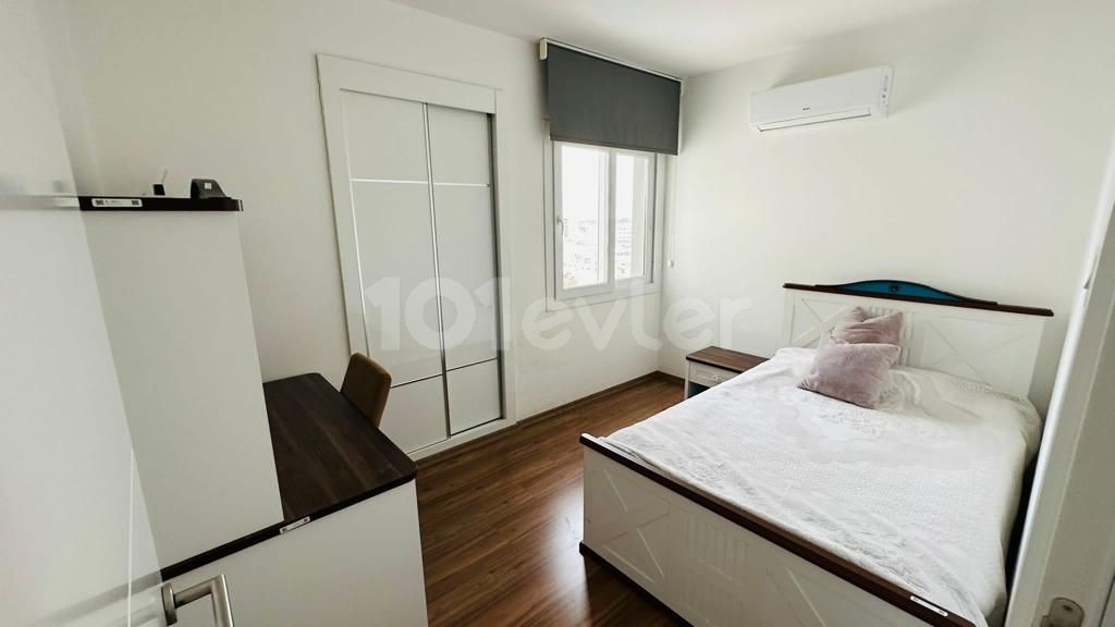 Gazimağusa Merkezde Golden Residence'ta Satılık 2+1 Daire