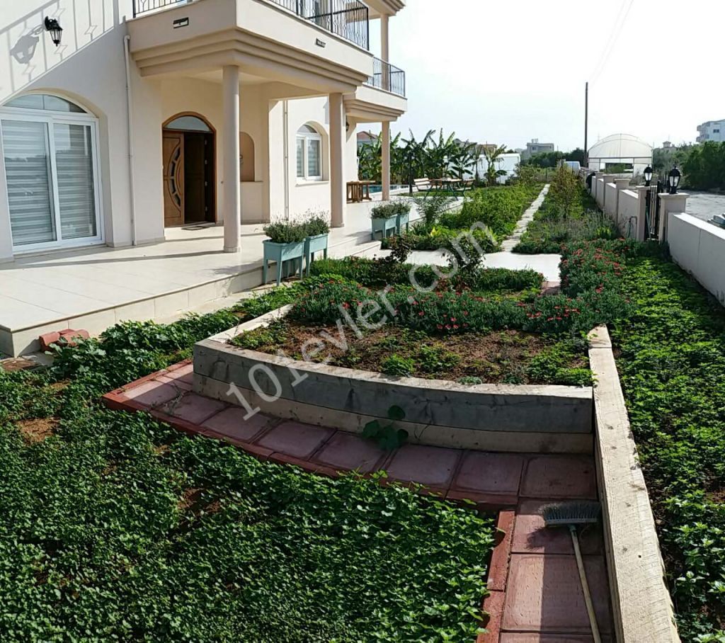 Villa For Sale in Yeni Boğaziçi, Famagusta